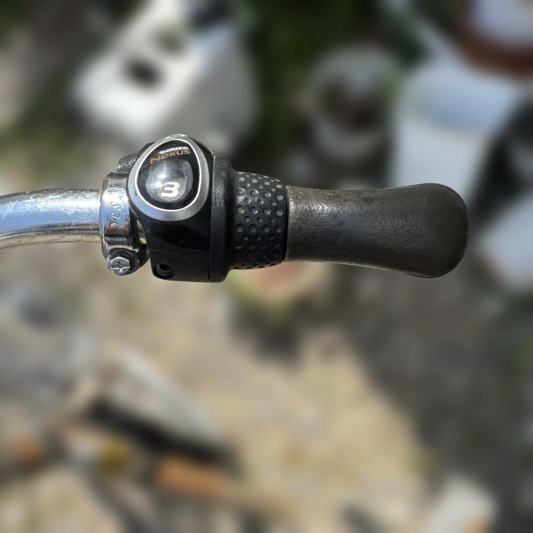 シティサイクル ベージュ 前面バスケット付き　マルキン　3段ギア付き