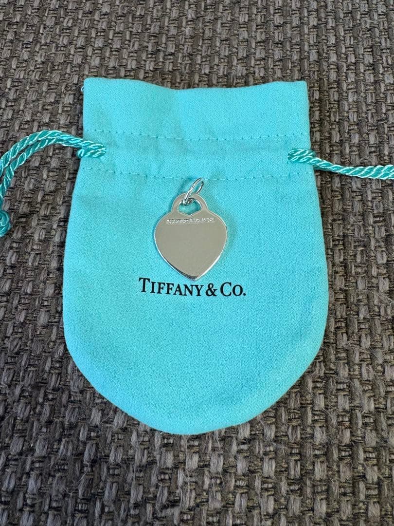 正規品　極美品ティファニーハートペンダント　チャーム