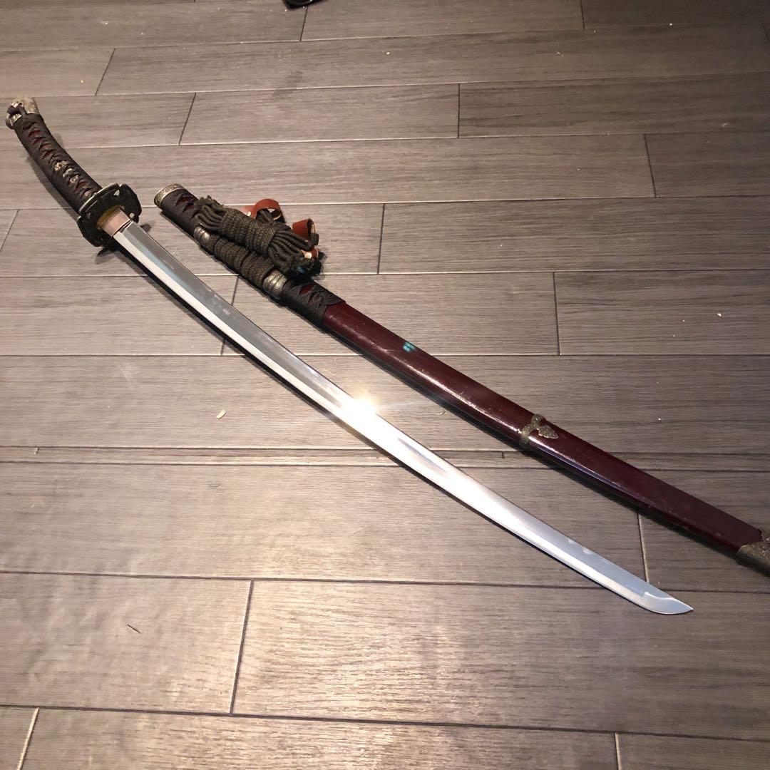 高級模造刀　日本軍拵え　居合刀　樋入刀身　合金刀身　朱拵え　重みあり