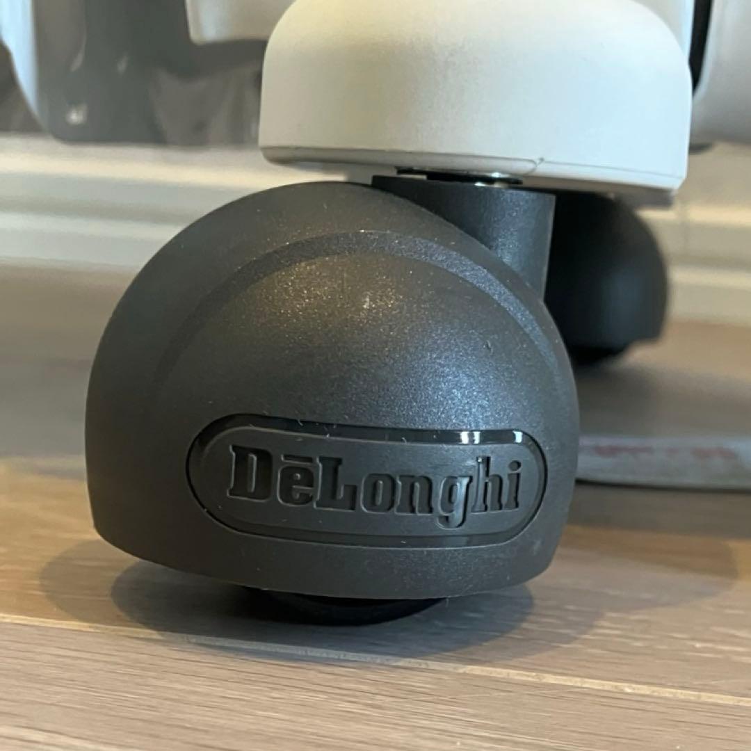 デロンギ　アミカルド オイルヒーター ピュアホワイト＋ダークグレー　直接引取歓迎