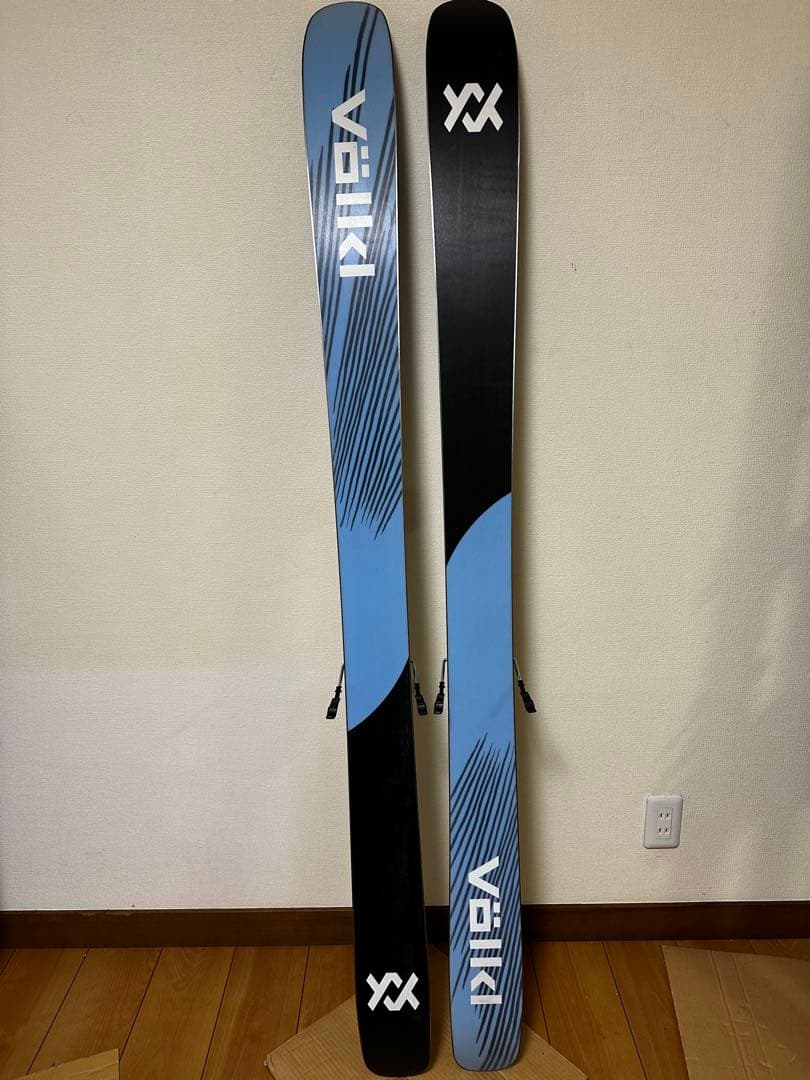 「新品未使用」Völkl REVOLT104 Markergriffon