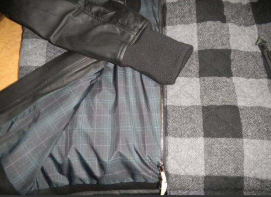 クシタニ　レザー×ウールコンビネーションジャケット　レディースMサイズ