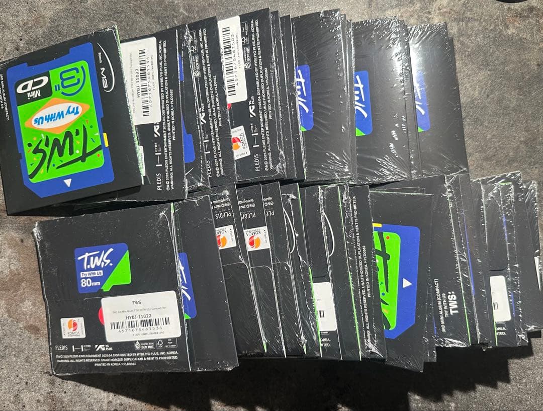 【36枚】TWS TRY WITH US Compact ver. 新品未開封