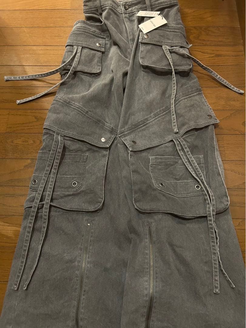 【新品未使用】ラグアジェム　WIDE FLARE CARGO パンツ　グレー