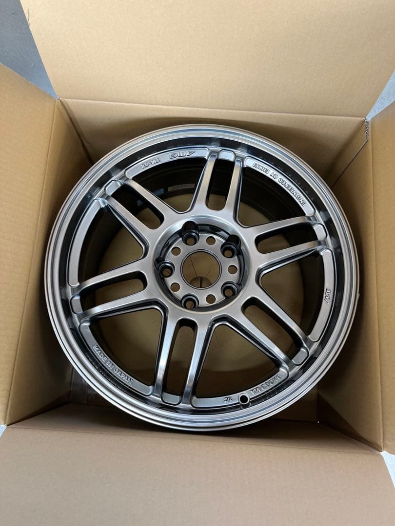 AME TM-02 17インチ 8.5j 114.32本セット 新品未使用