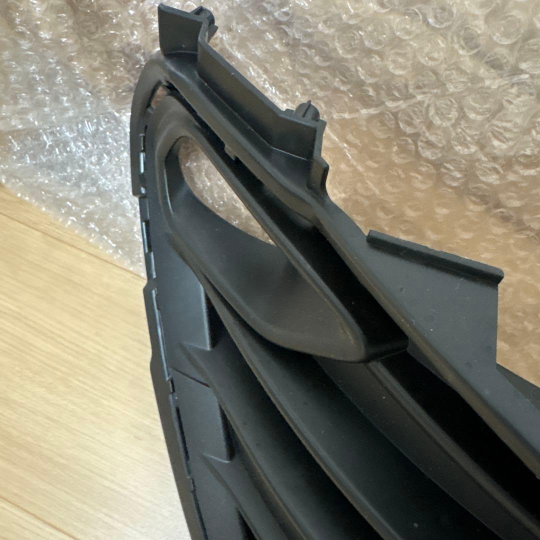 60ハリアー後期 フロントバンパーグリル