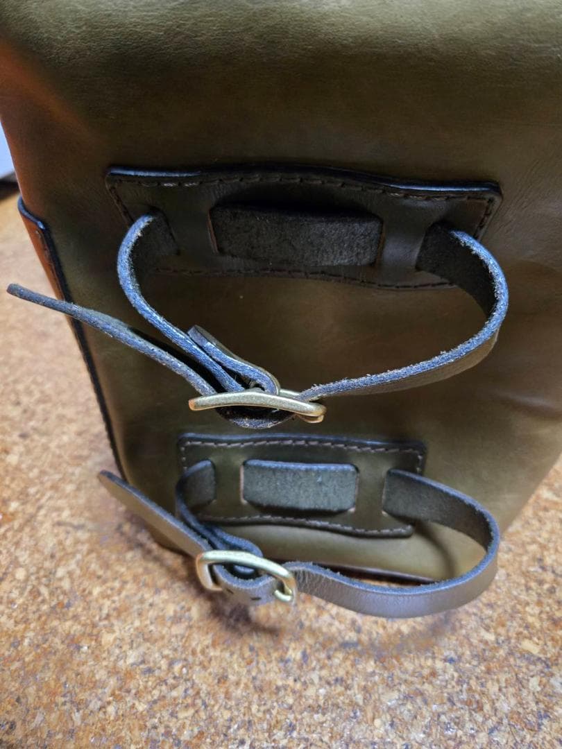 アレックスモールトン　HERZ ヘルツ製　バック　中古