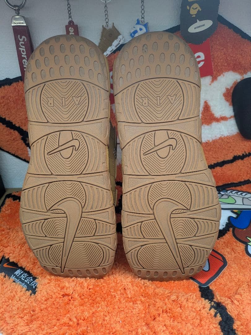 ナイキ エアモアアップテンポ スライド \"フラックス FZ3113-200