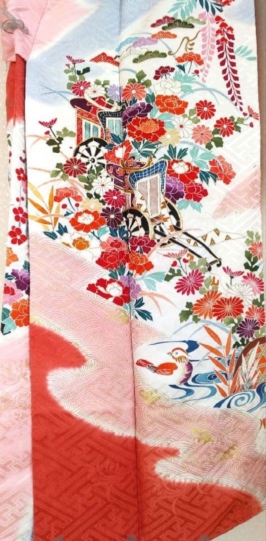 美品 紗綾形手描き古典柄正絹振袖・長襦袢セット