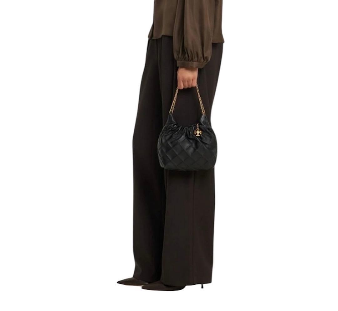 【大人気♡ショッパー付】トリーバーチ ミニ フレミング ホーボーバッグ 黒