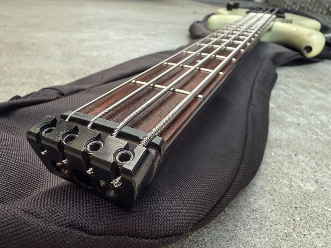 FERNANDES フェルナンデス ベース エレキベース ヘッドレス