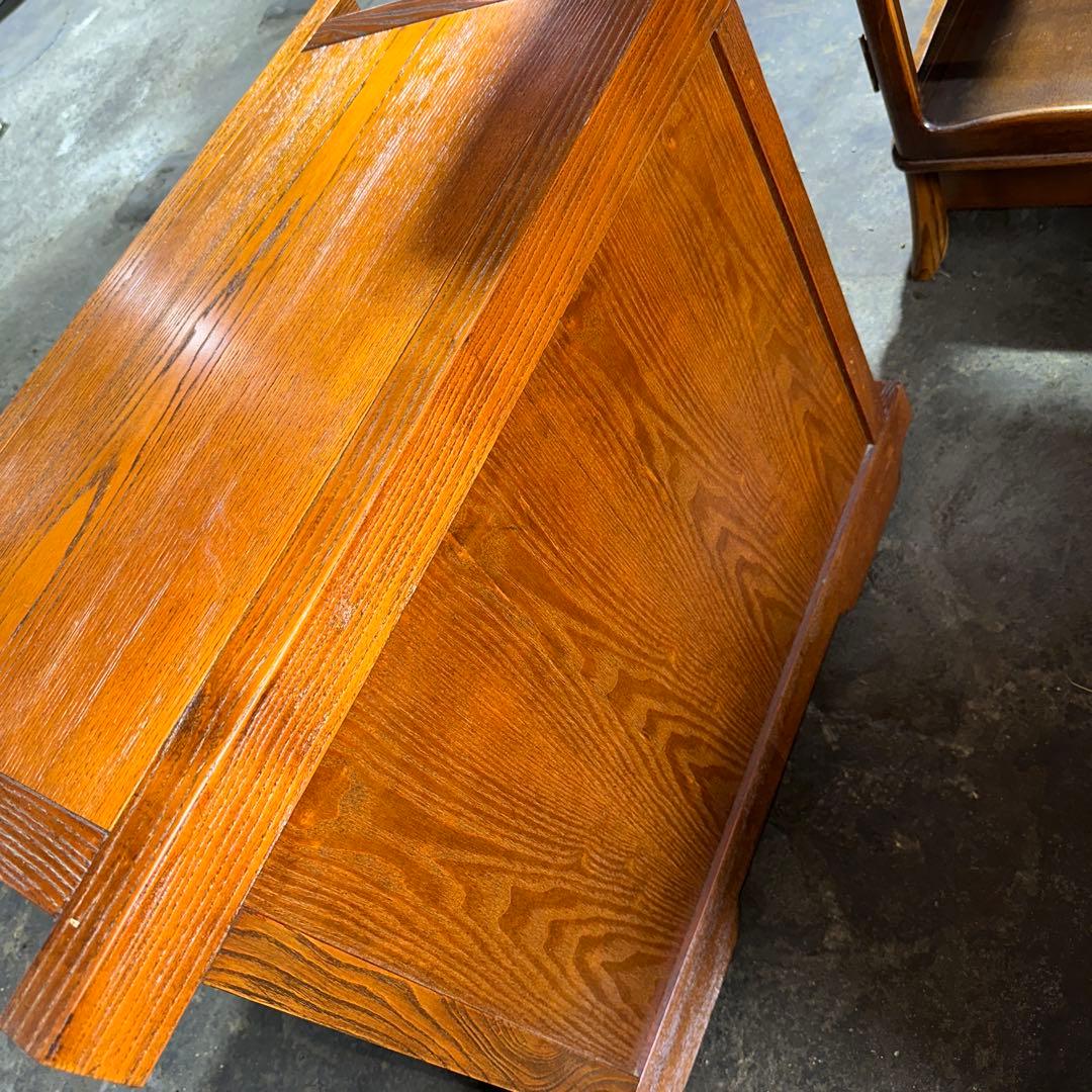 O*A様 伝統的な日本の木製箪笥