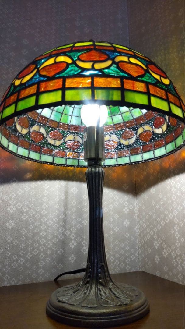 ステンドグラス ドーム型ランプ