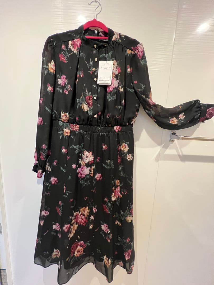 MORABITO 花柄シフォンワンピース