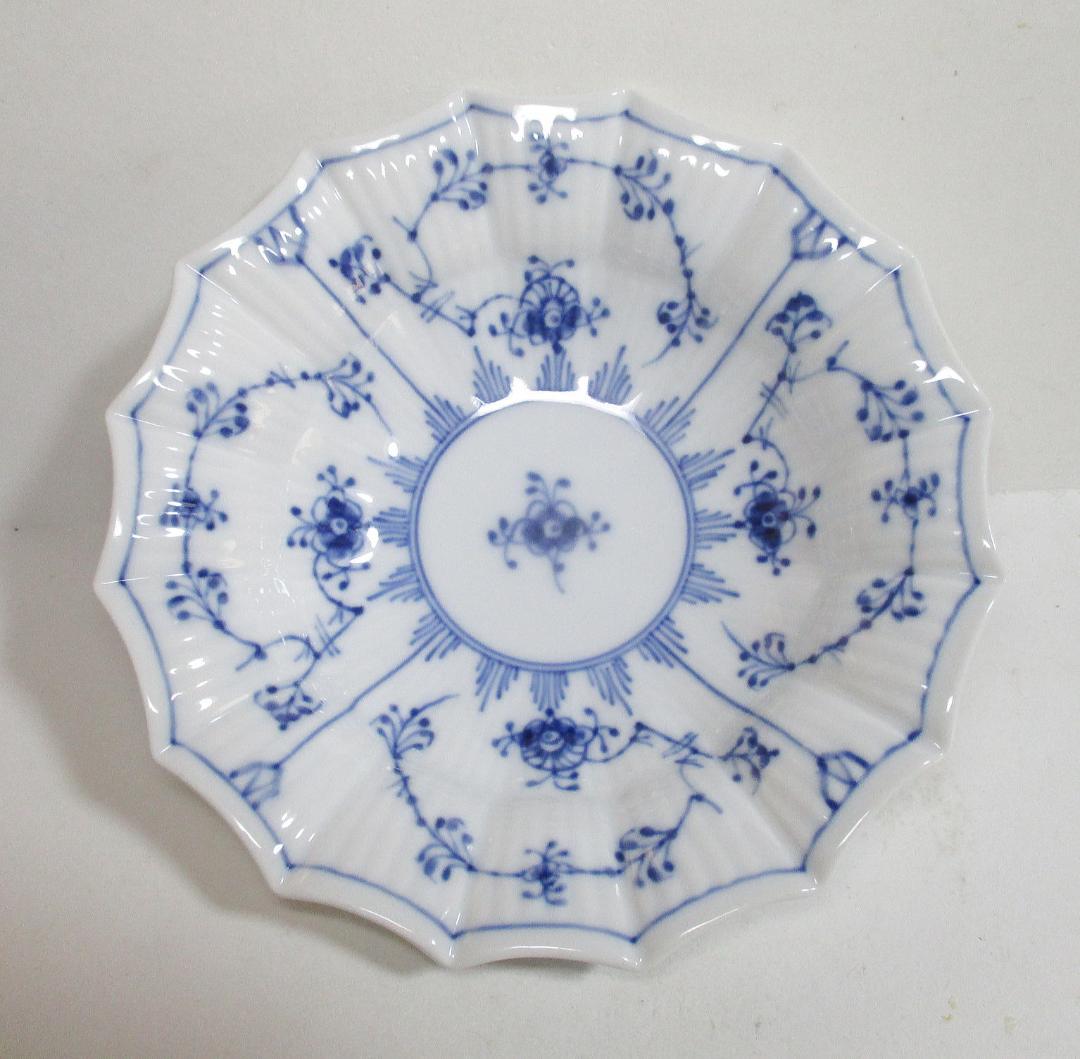 ロイヤルコペンハーゲン ブルーフルーテッド プレイン シェルディッシュ