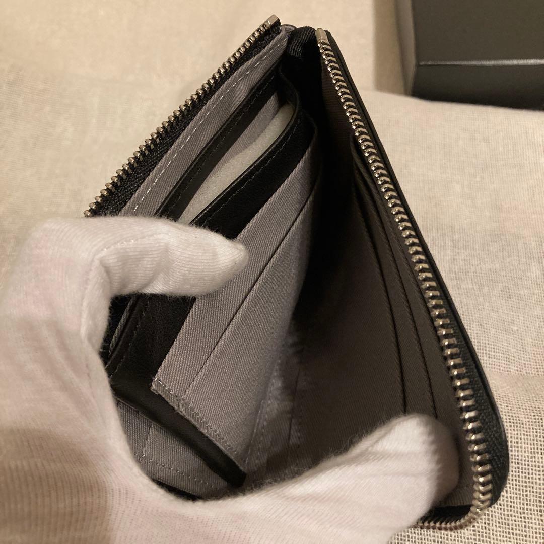 新品　kawakawaドット柄 L字ファスナーミニ財布