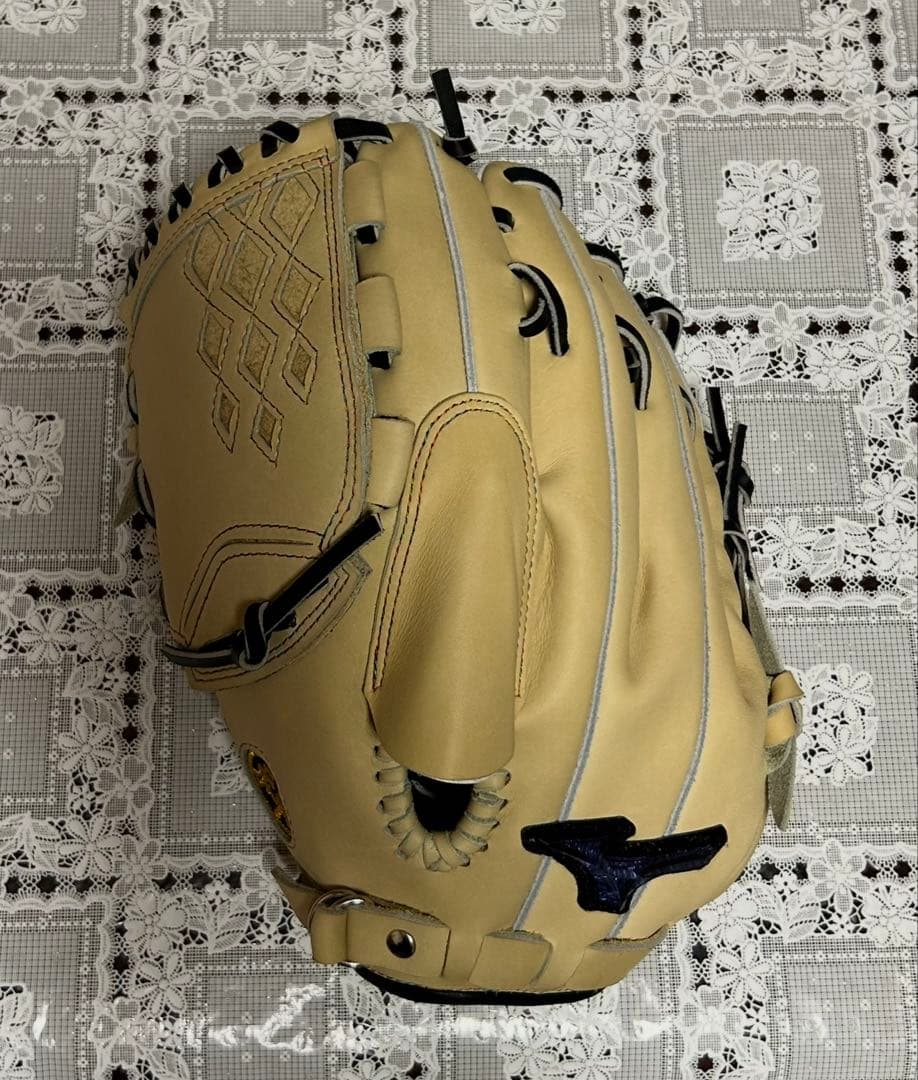 Mizuno Pro 硬式グローブ 左投げ