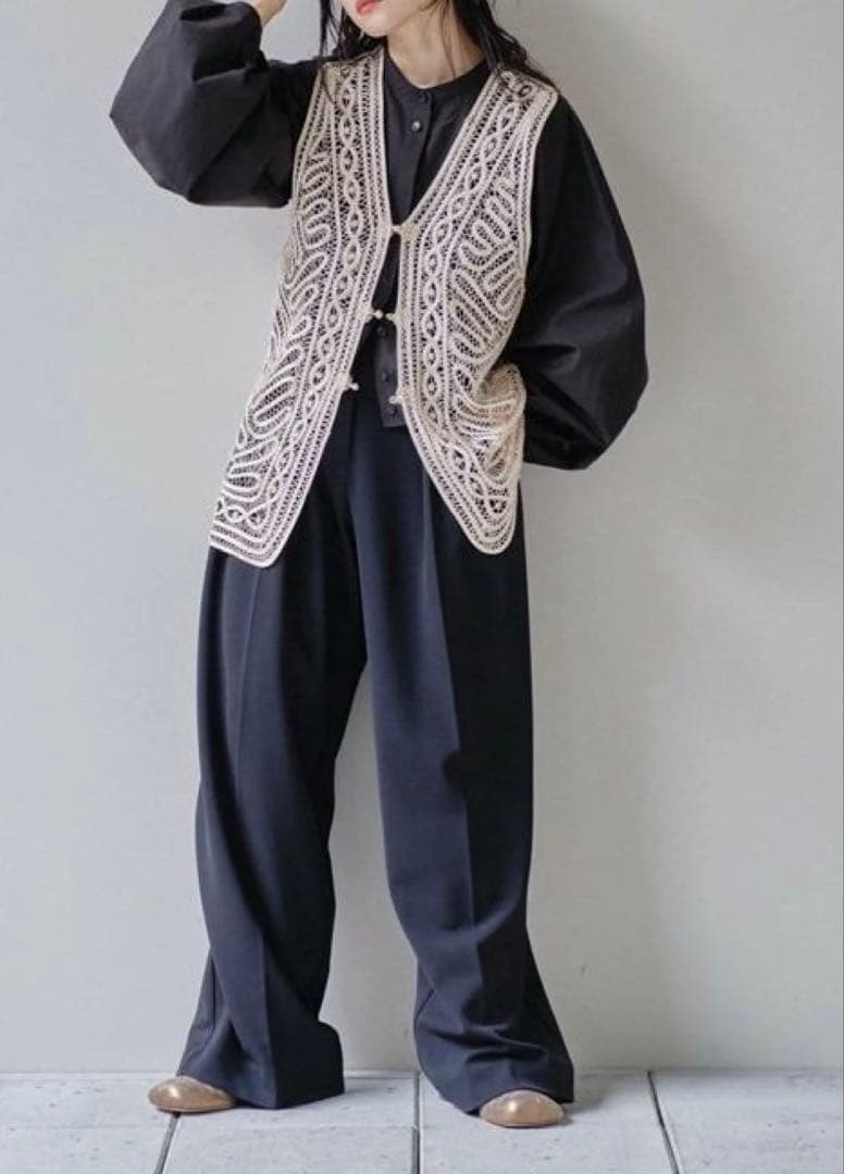 【タグ新品未使用】TODAYFUL Embroidery Middle Vest