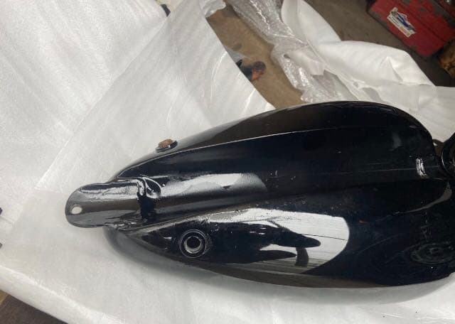 ま*く様 【値下げ中】タンク　マスタングタイプ　ブラック　ロードホッパー