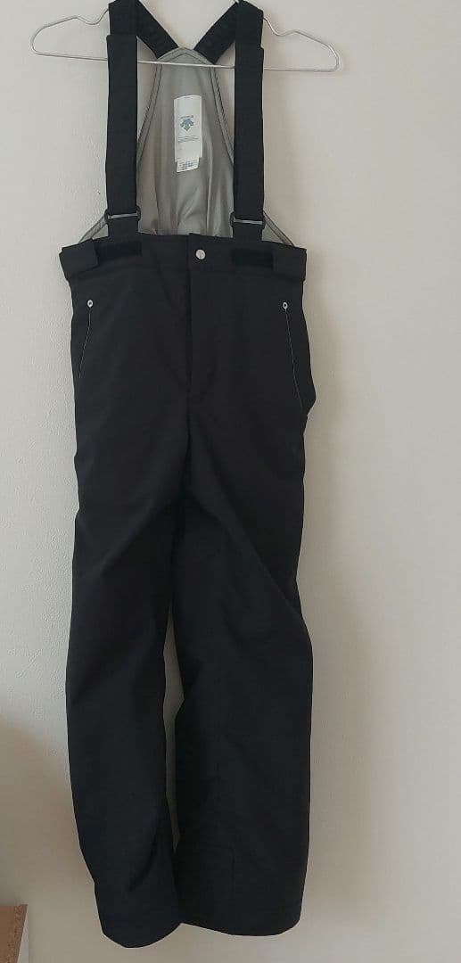 DESCENTE　スキーウェアセット　１４０cm