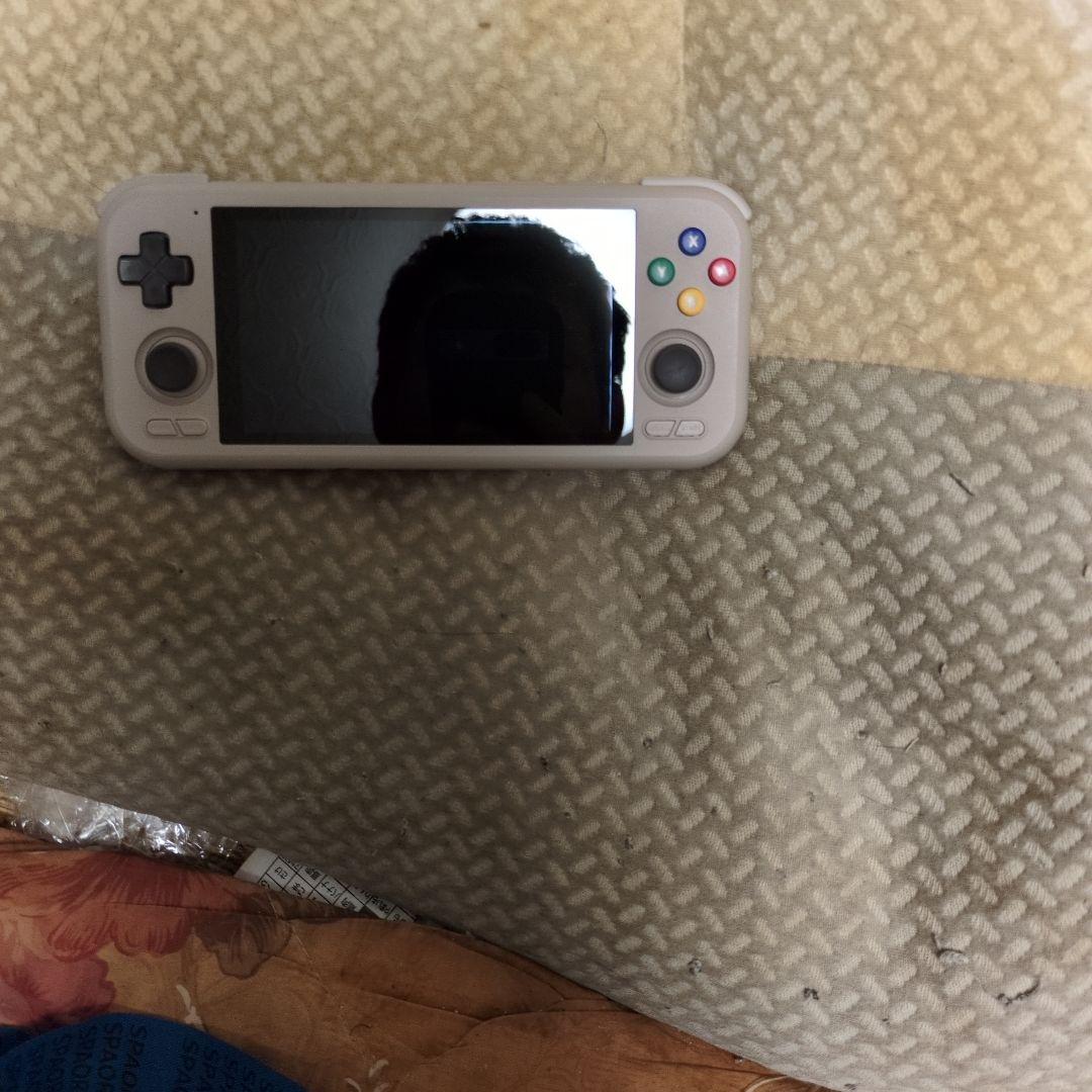 中華エミュレーターメトロイドポケット RETROID.POCKET4+