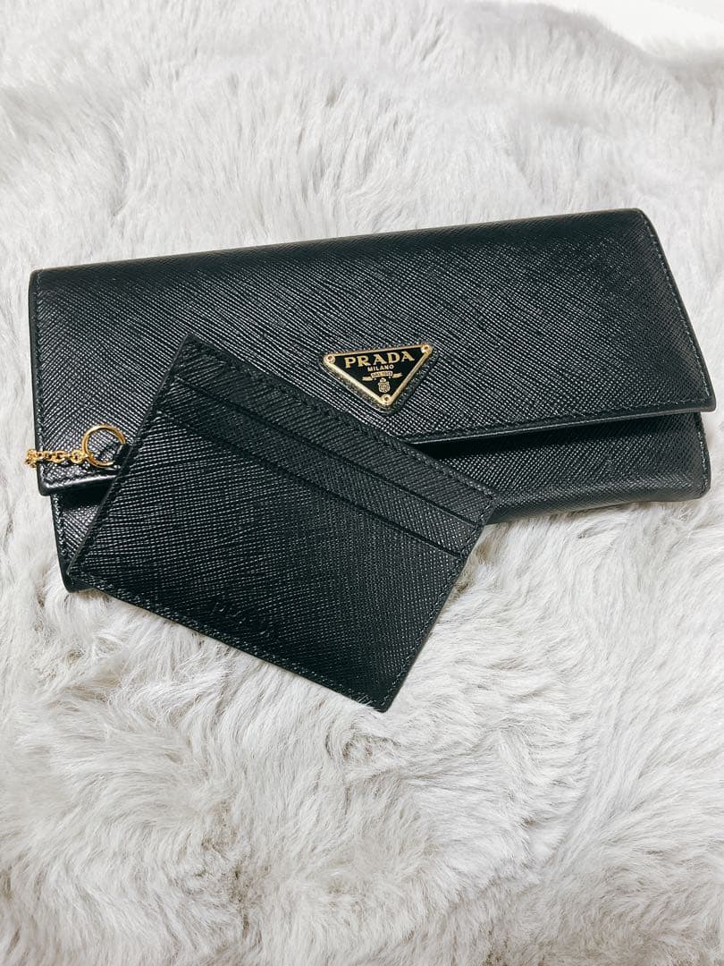 PRADA サフィアーノレザー ブラック長財布