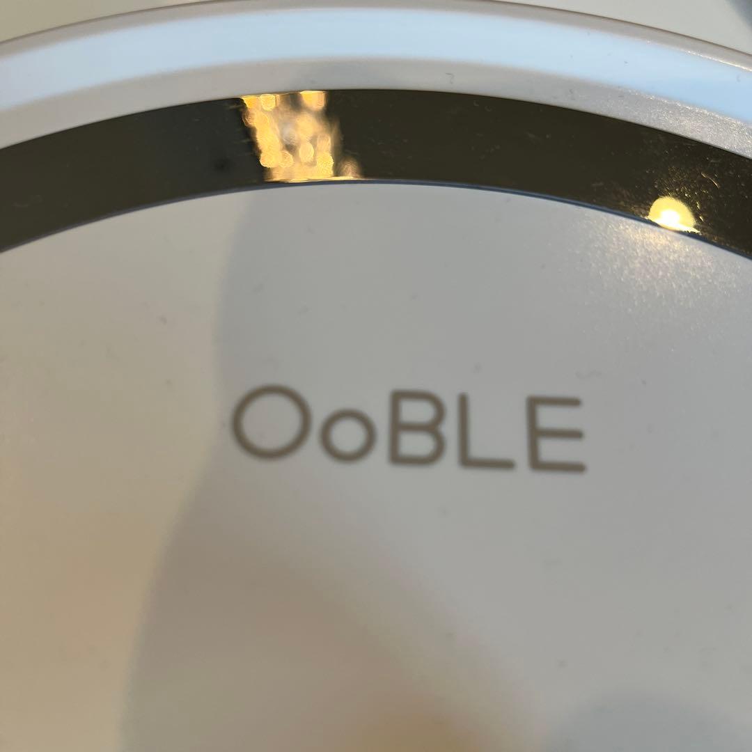 OoBLE white 米びつ　真空保存容器