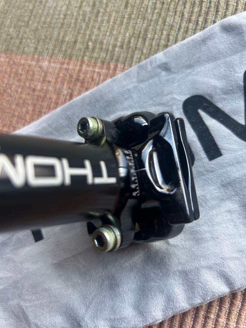 THOMSON マスターピース　シートポスト 27.2x350 軽量