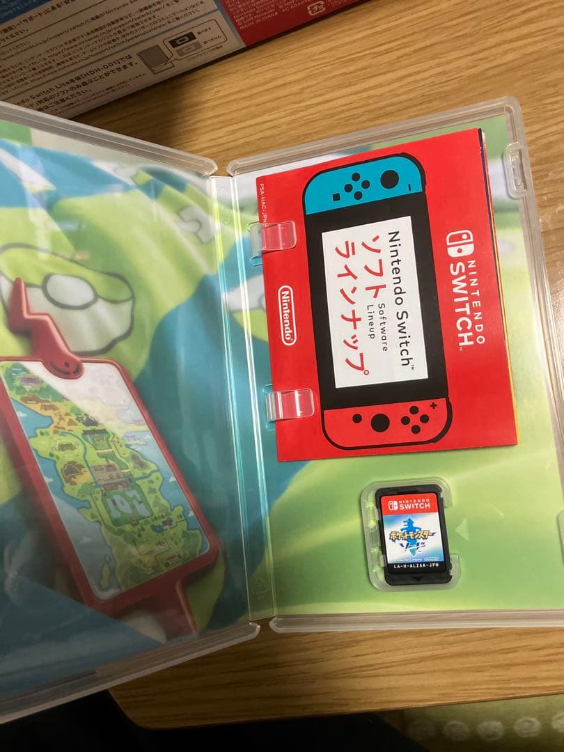 Nintendo Switch Lite 剣盾　ソフト付き