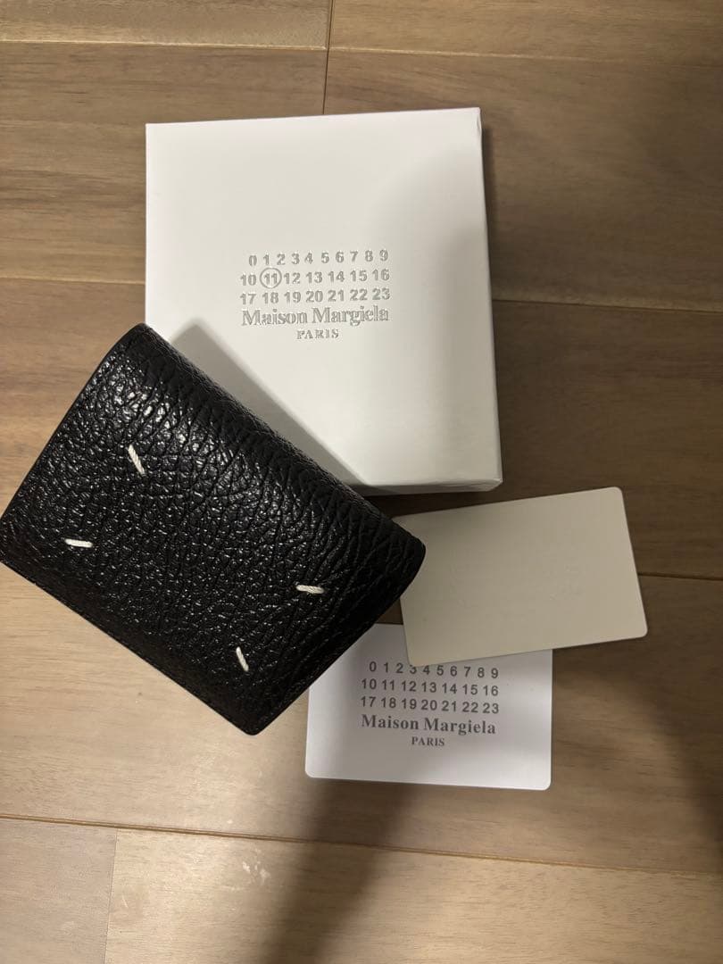 Maison Margiela メゾンマルジェラ　二つ折り財布 ブラック　美品