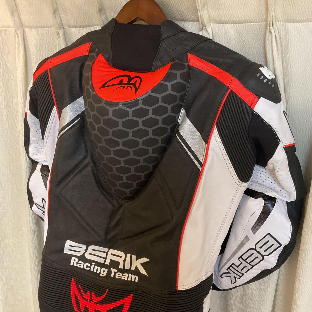 【未使用】MFJ公認 BERIK ベリック レーシングスーツ 54サイズ