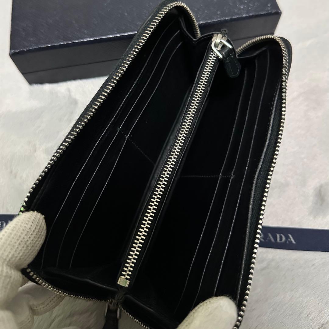 PRADA プラダ　長財布　ラウンドファスナー　ナッパレザー　シルバーロゴ