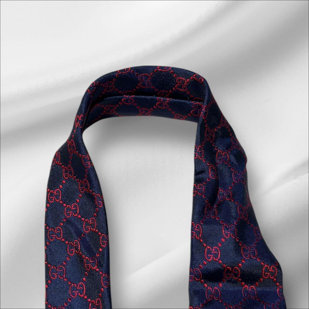 【超美品】グッチ 現行 ロゴ総柄 GG柄 ネイビー レッド メンズ ネクタイ