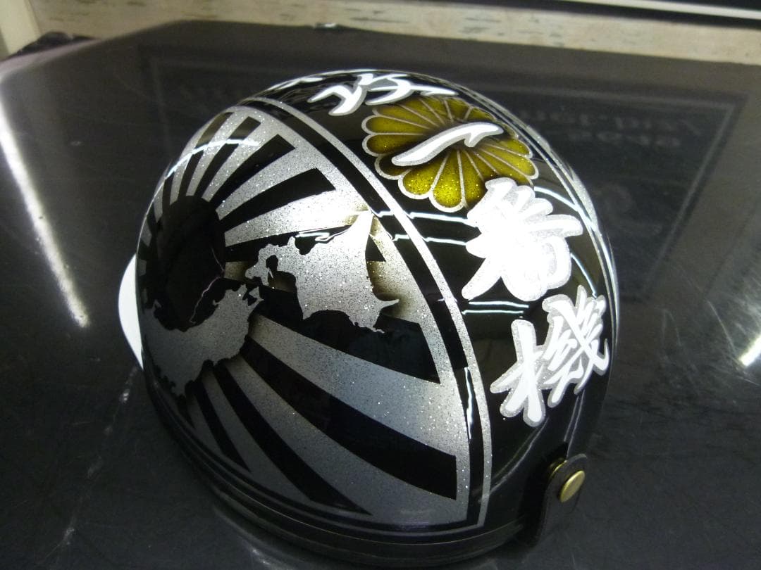 三つボタン‼送料込！！カスタムコルク半　日章地図　ラメ最安値170