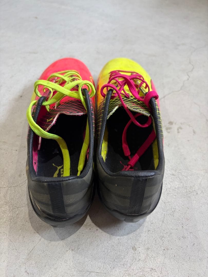 PUMA EVOSPEED イエロー/ピンク スパイク