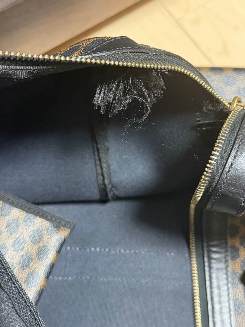 美品 CELINE ボストンバッグ 黒マカダム トリオンフ 南京錠 ゴールド金具