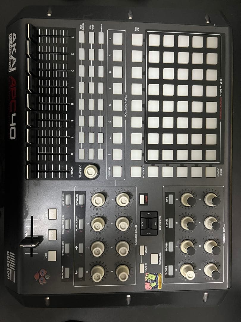 AKAI APC40 MIDIコントローラー