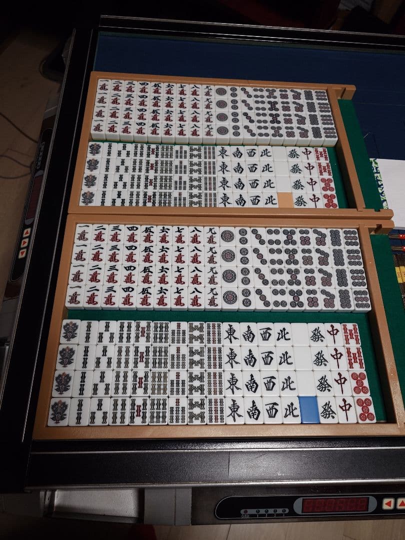 龍鳳！全自動麻雀卓！自動配牌！