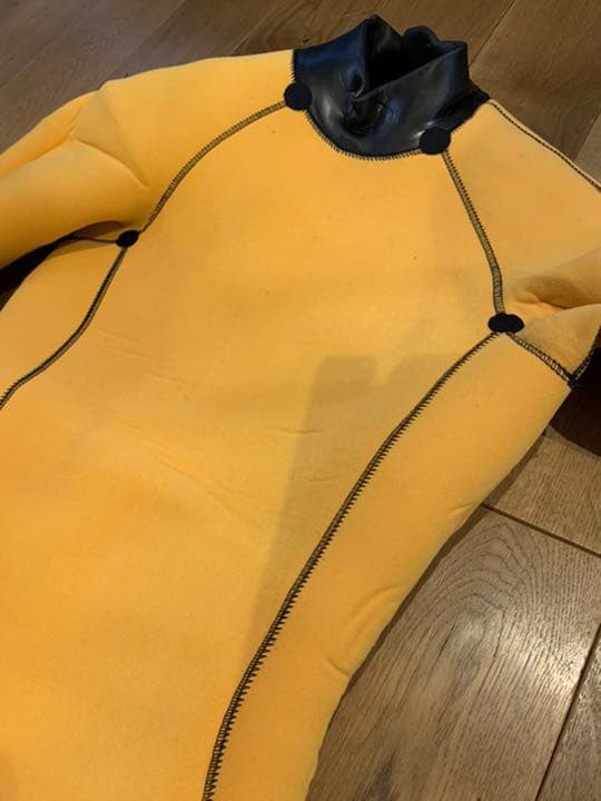 セミドライスーツ　メンズＳサイズ