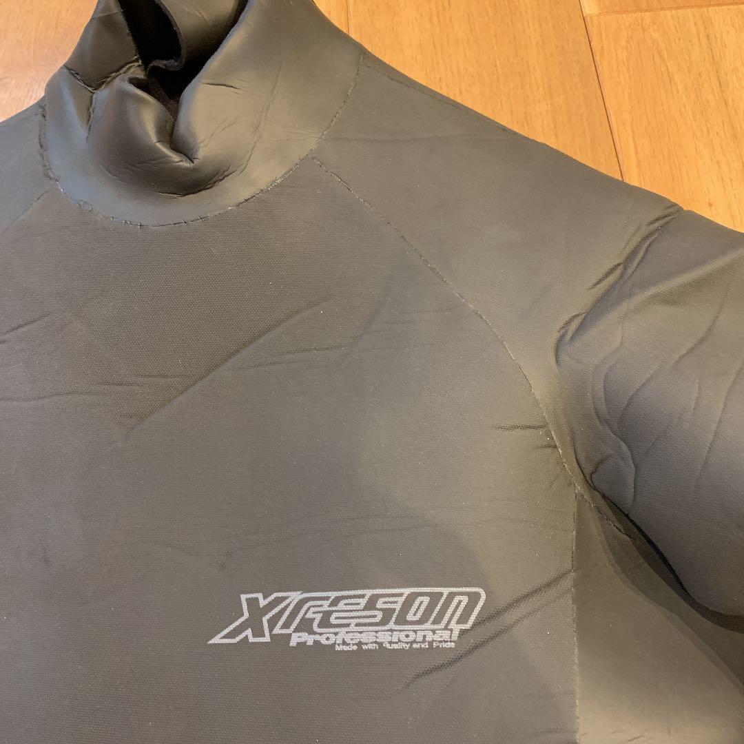 セミドライスーツ　メンズＳサイズ