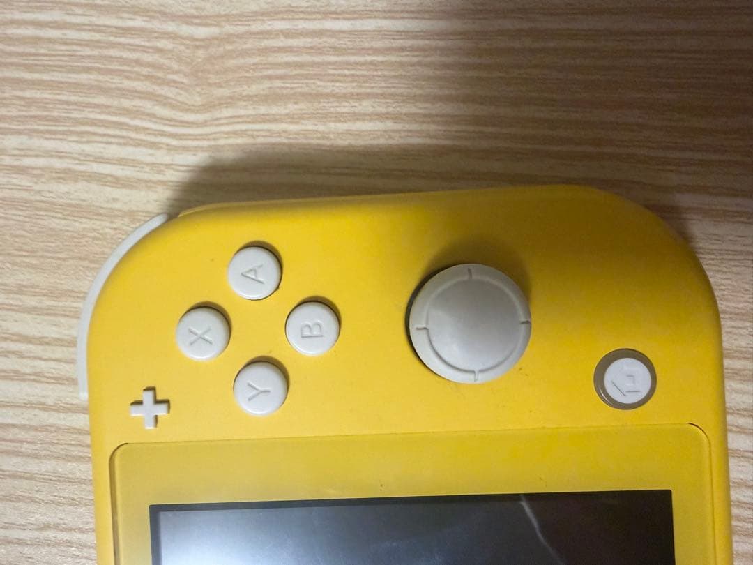 Nintendo Switch Lite 本体 イエロー