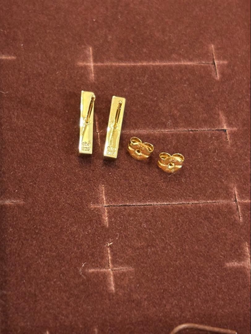 ete ストレートクリアビジュー ピアス