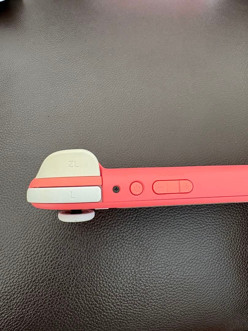 Switchライト本体　箱あり　ピンク　動作確認済　キズあり