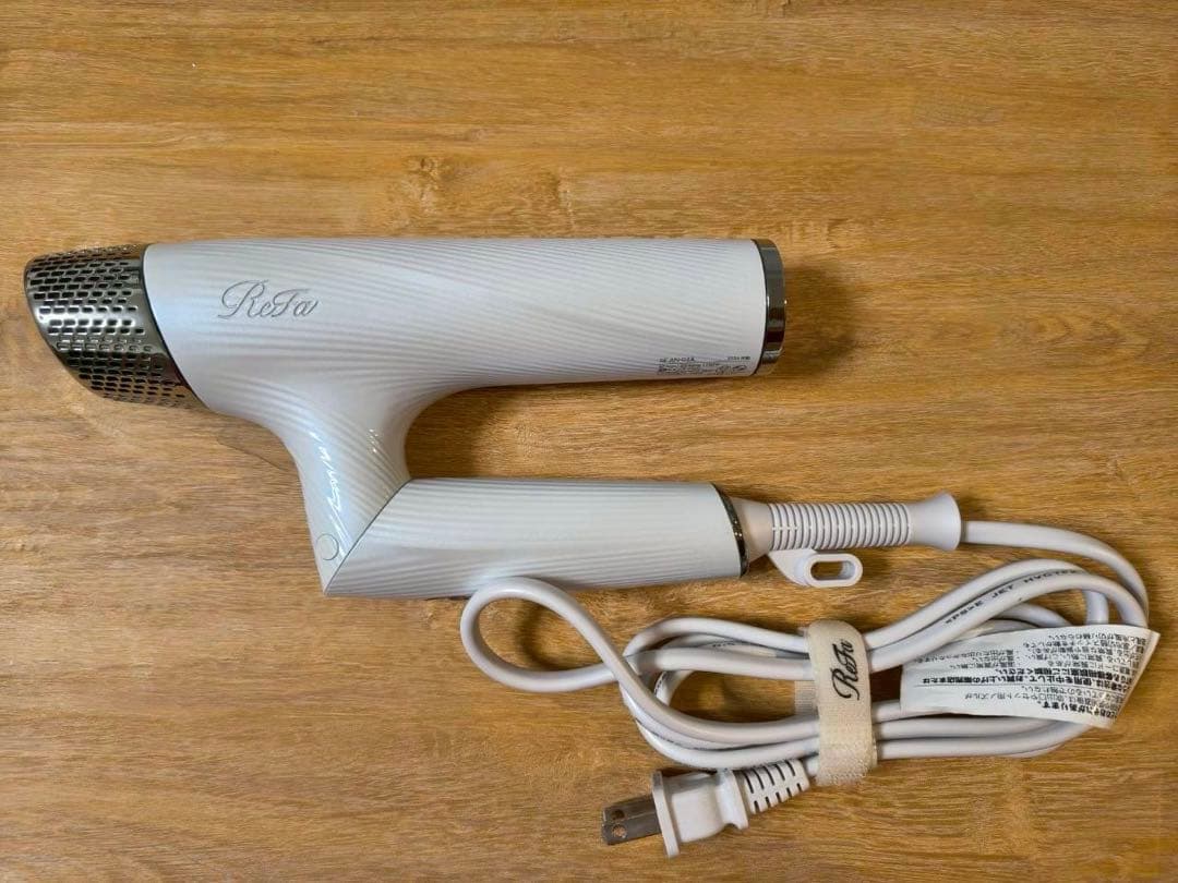【中古】2024年製 ReFa ドライヤー RE-AN-02A