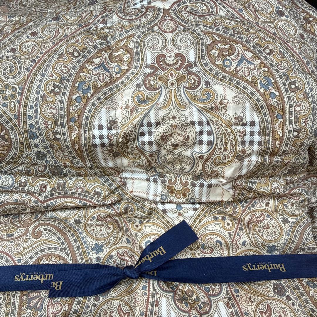 y*m様 未使用東京西川バーバリーBurberrys羽毛肌掛布団ダウン85％フェ