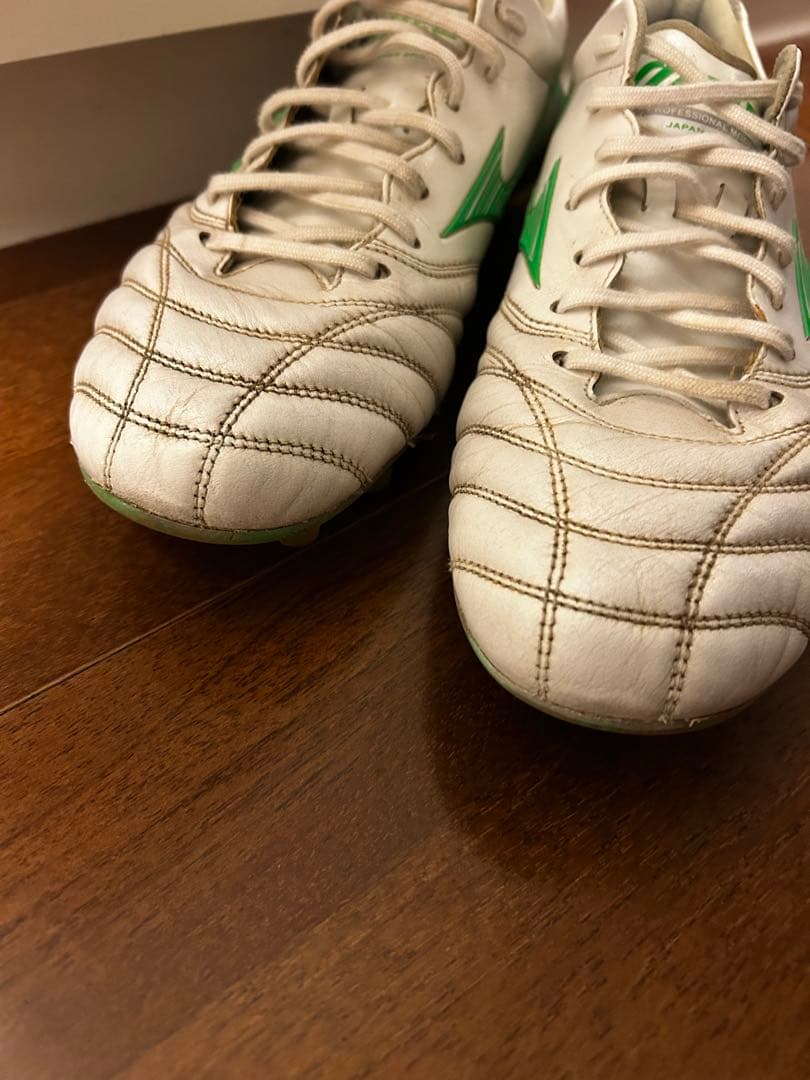 サッカースパイク ミズノ モレリア ネオ4 ジャパン 限定カラー 27.5cm