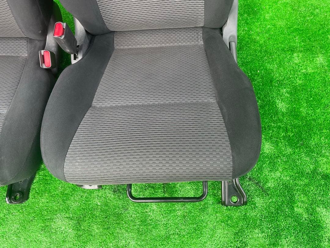 NV350 26系キャラバン プレミアムGX フロントシート左右 運転席 助手席