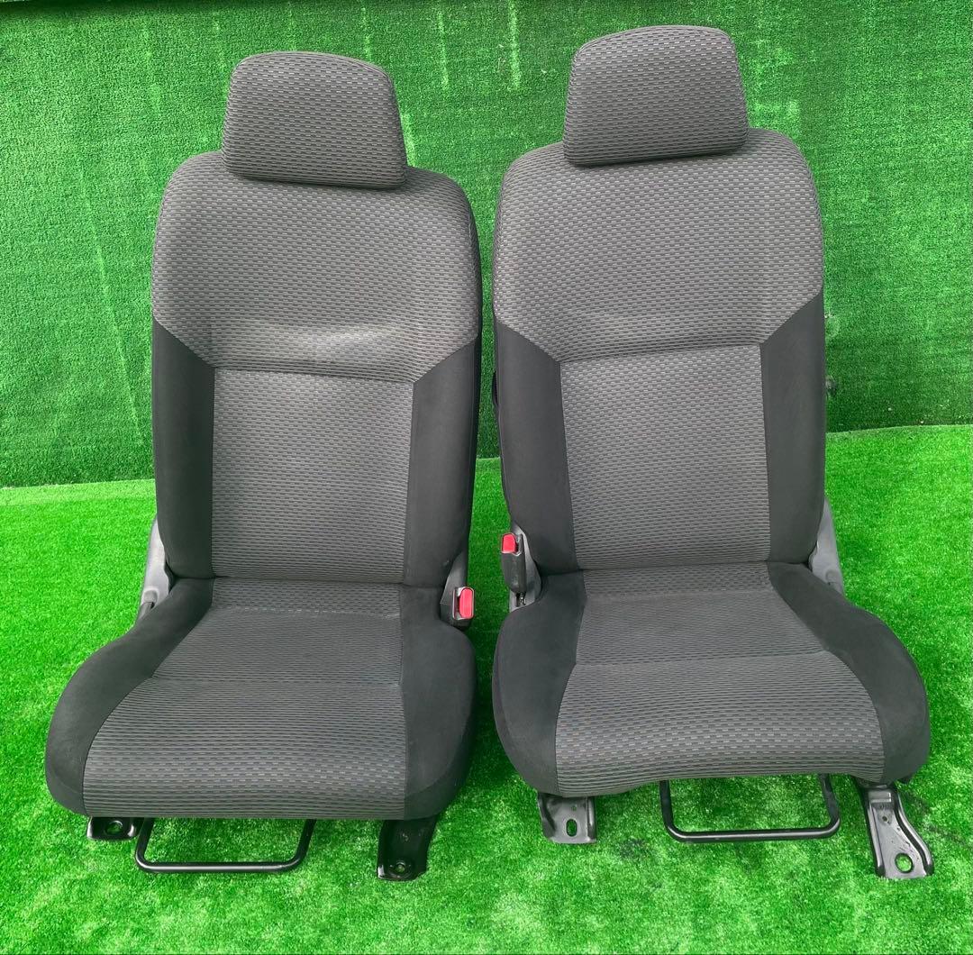 NV350 26系キャラバン プレミアムGX フロントシート左右 運転席 助手席