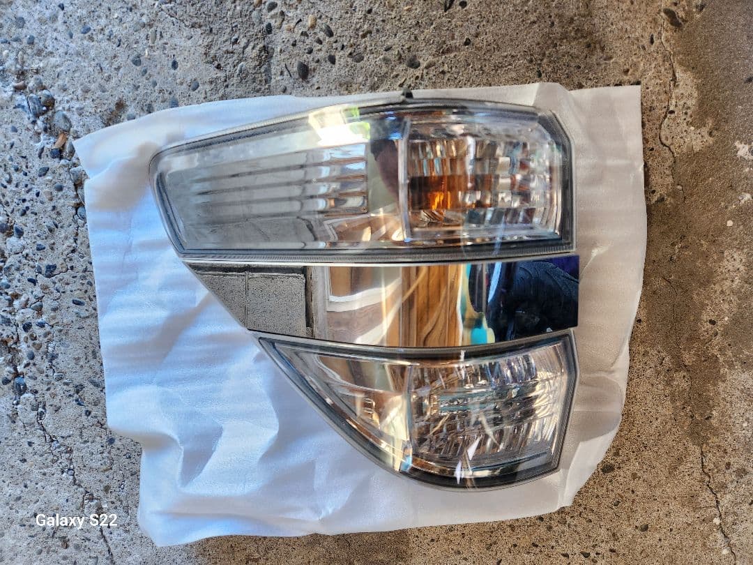 RE、20ヴェルファイアテールライト 左右セット クリアレンズ