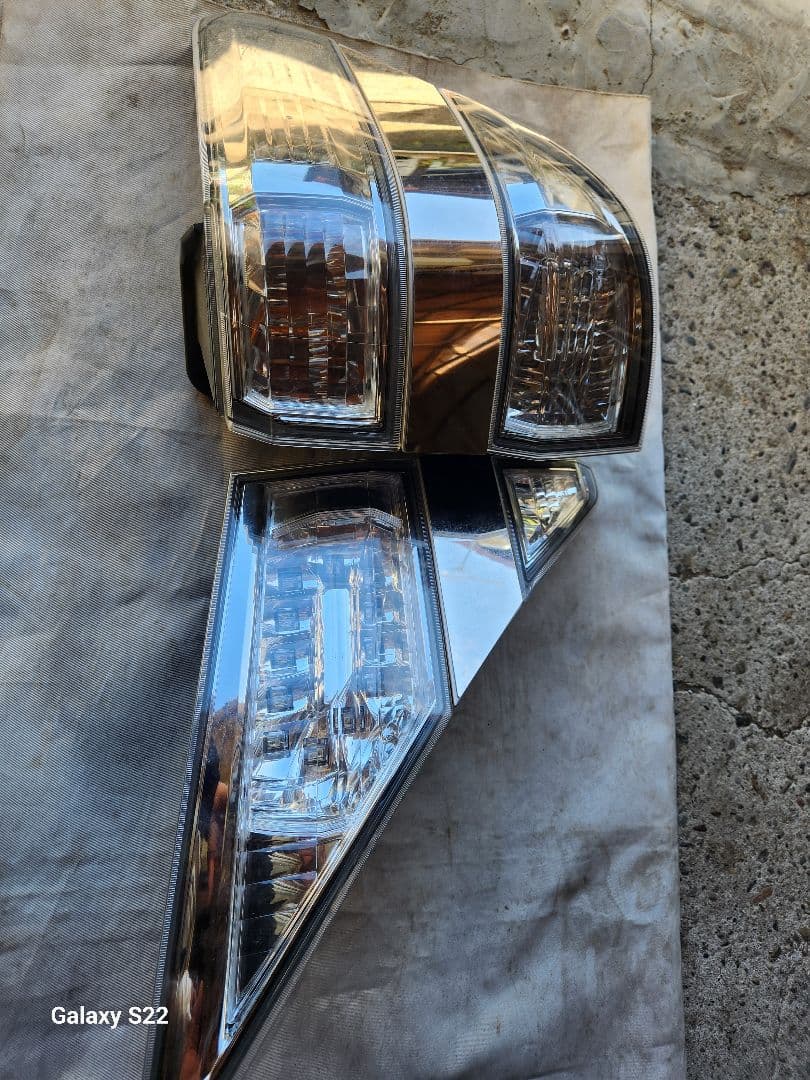 RE、20ヴェルファイアテールライト 左右セット クリアレンズ